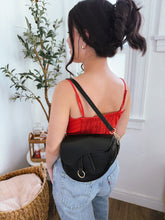 Load image into Gallery viewer, Black Saddle Purse
