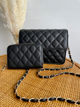 Load image into Gallery viewer, Black Quilted Purse
