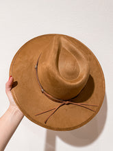 Load image into Gallery viewer, Camel Fedora Hat
